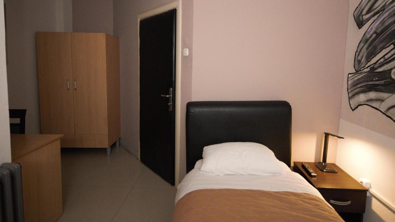 Hotel Ambasador Bitola Eksteriør bilde